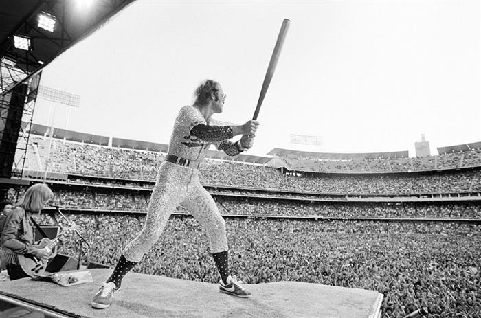 Elton John, Dodgers Stadium Los Angeles, 1975 