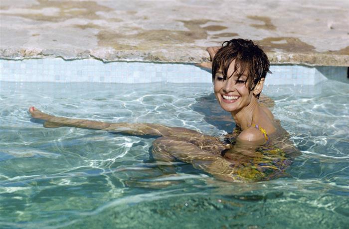 Audrey Hepburn Swims South France  1966